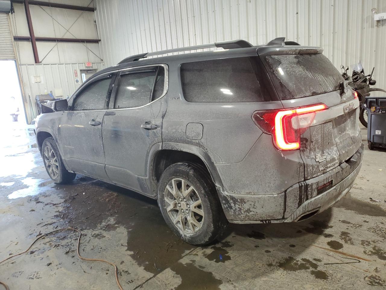2021 GMC Acadia - Image 2