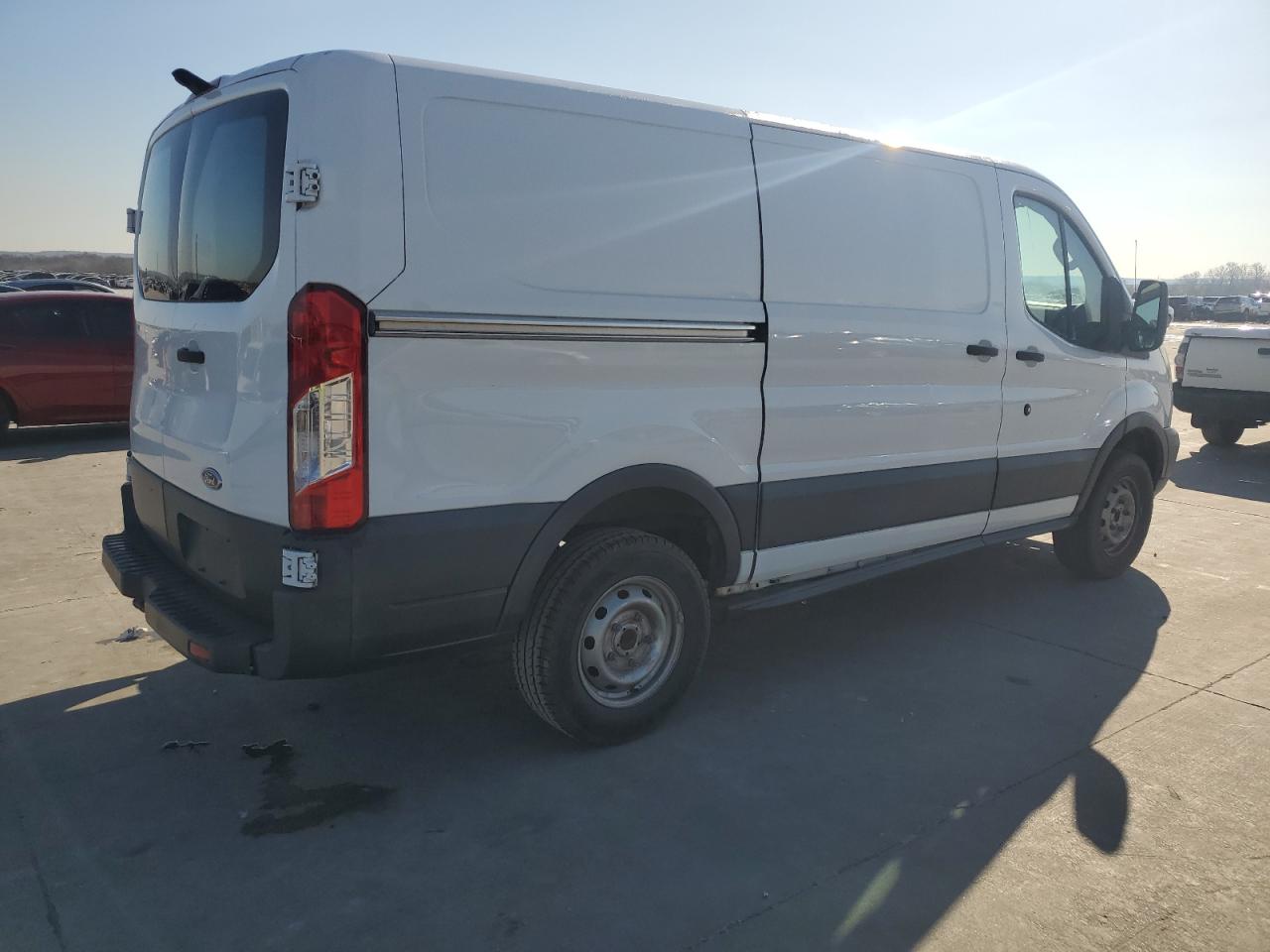 VIN 1FTNR1YM8FKA83232 2015 FORD TRANSIT no.3