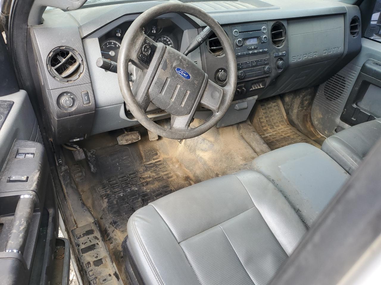 2012 Ford F250 - Image 8