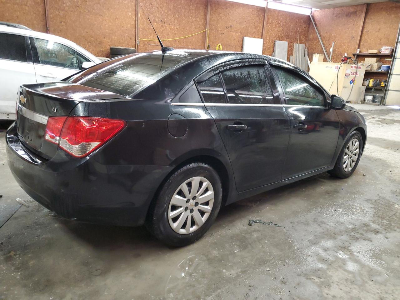 2011 Chevrolet Cruze - Image 3