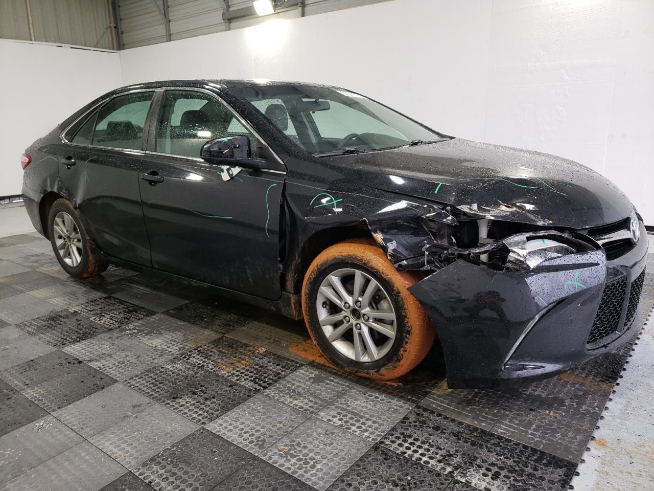 2017 Toyota Camry - Image 4