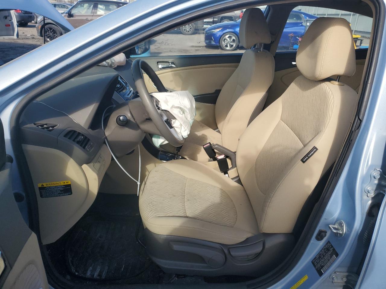 2013 Hyundai Accent - Image 7