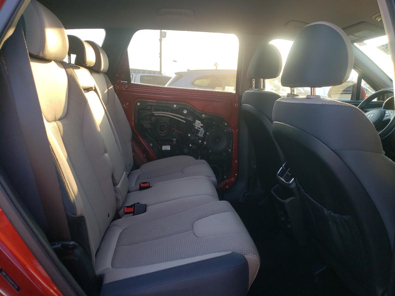 2019 Hyundai Santa Fe - Image 11
