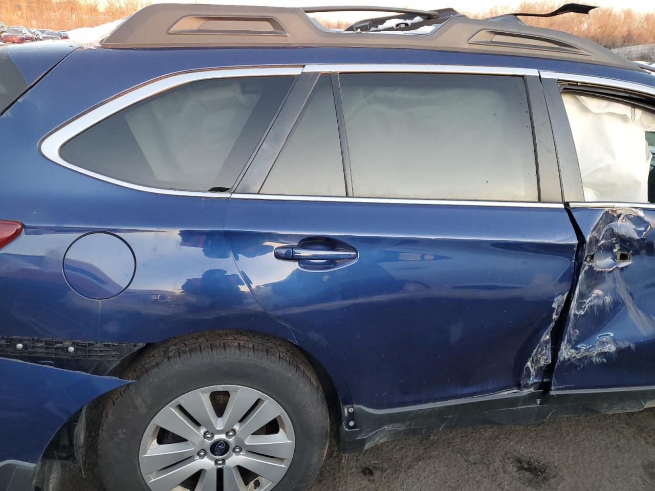 2017 Subaru Outback - Image 10