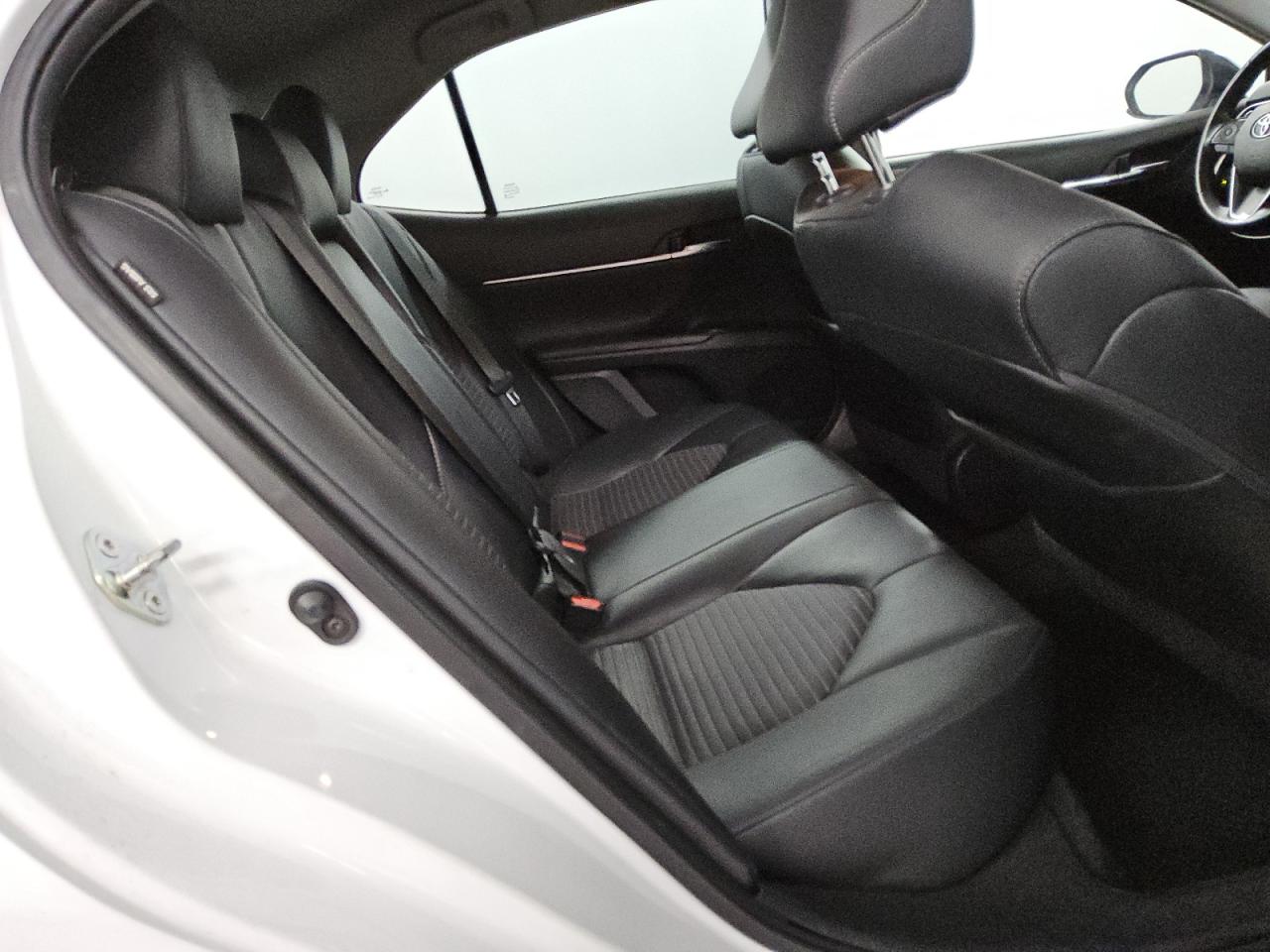2020 Toyota Camry - Image 10