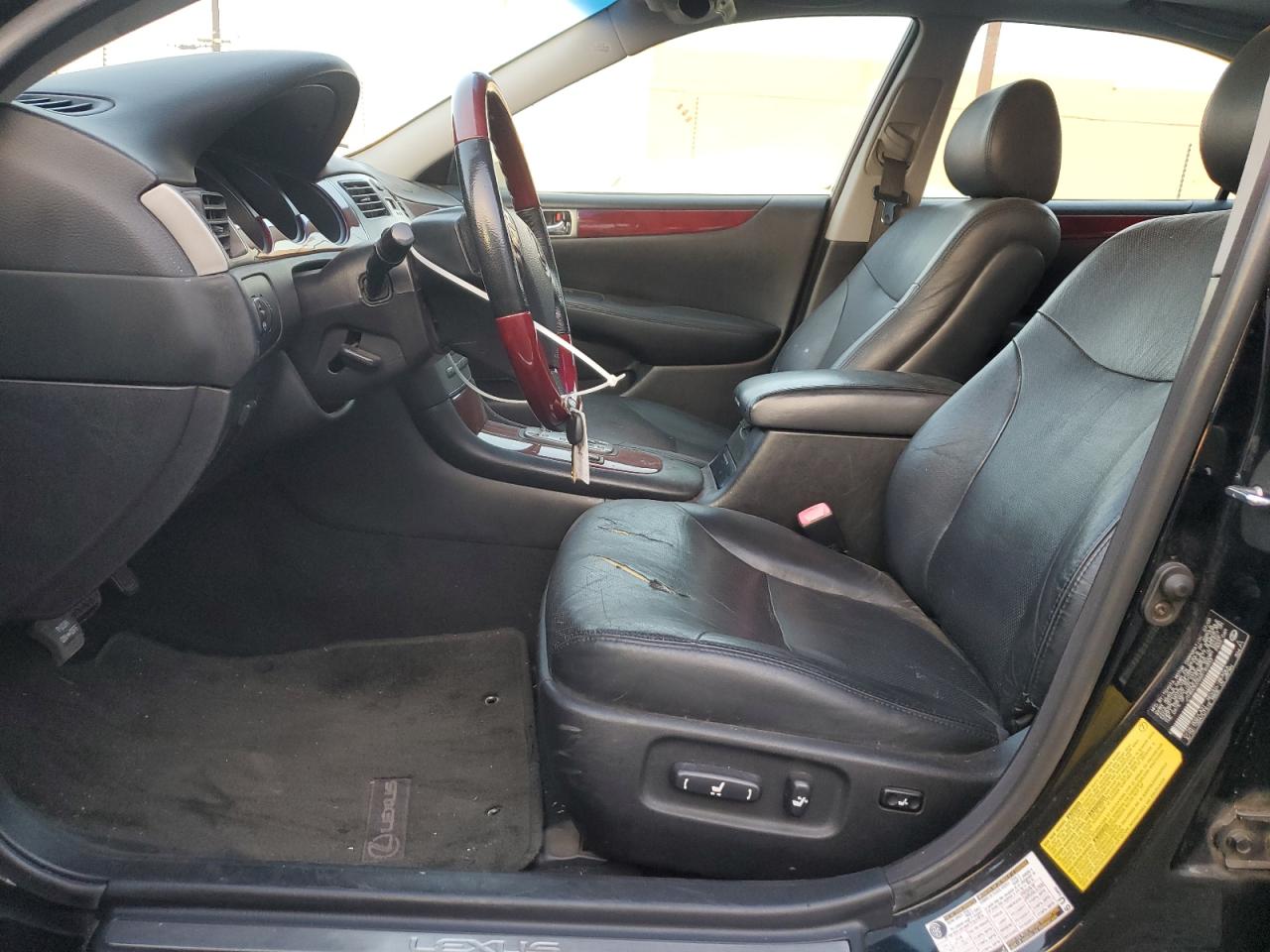 2005 Lexus ES - Image 7