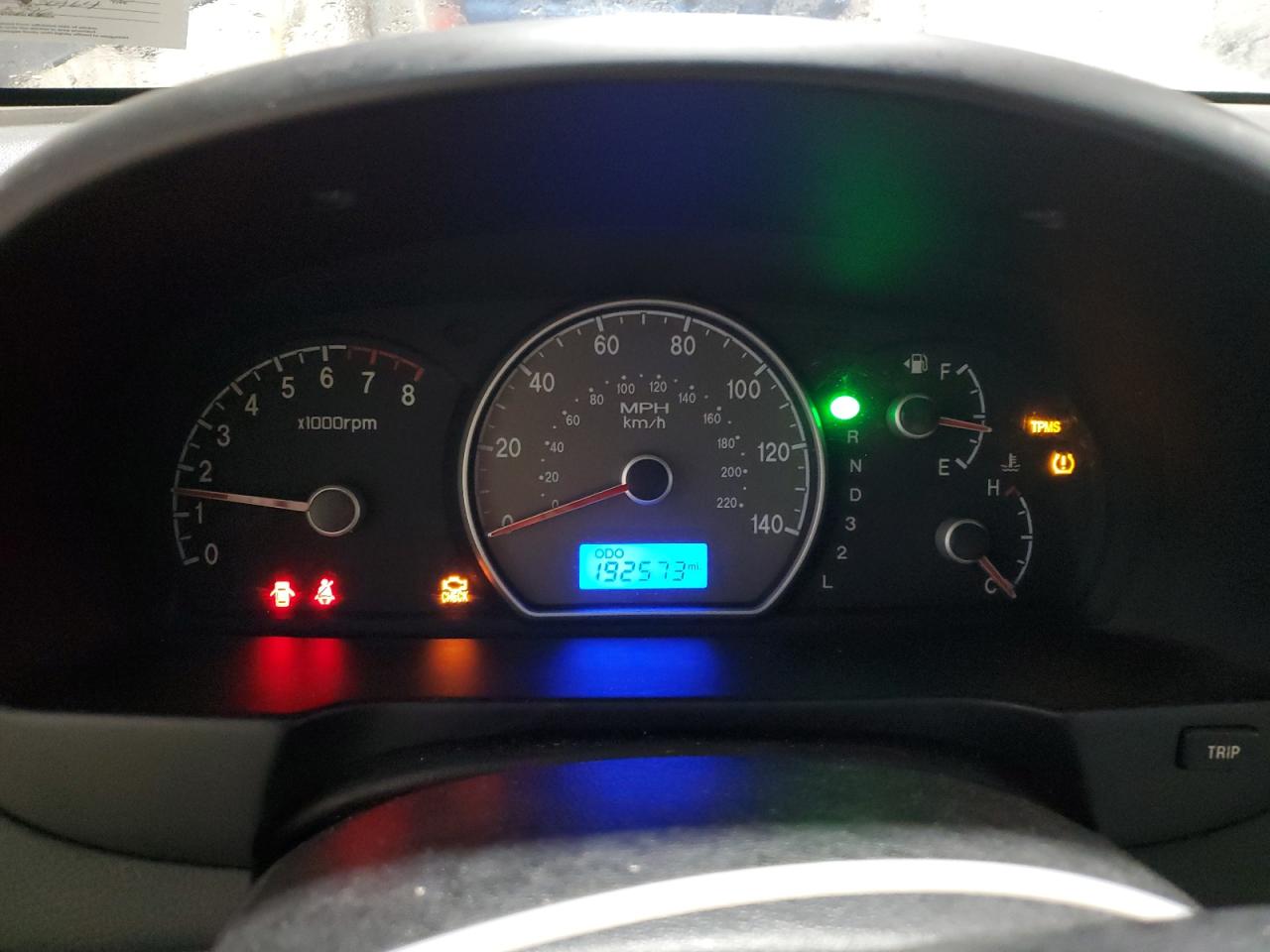 2008 Hyundai Elantra - Image 9