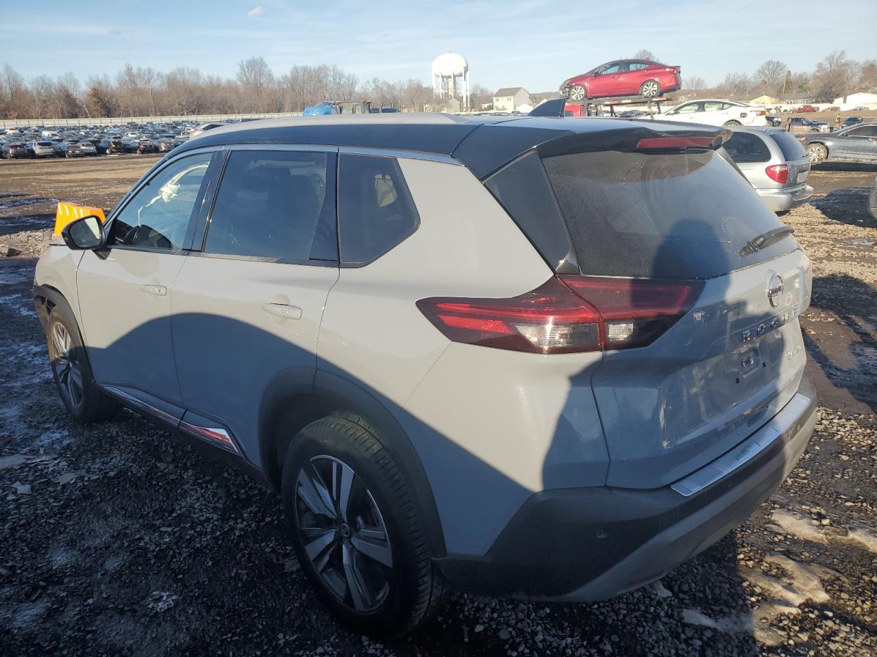 2021 Nissan Rogue - Image 2