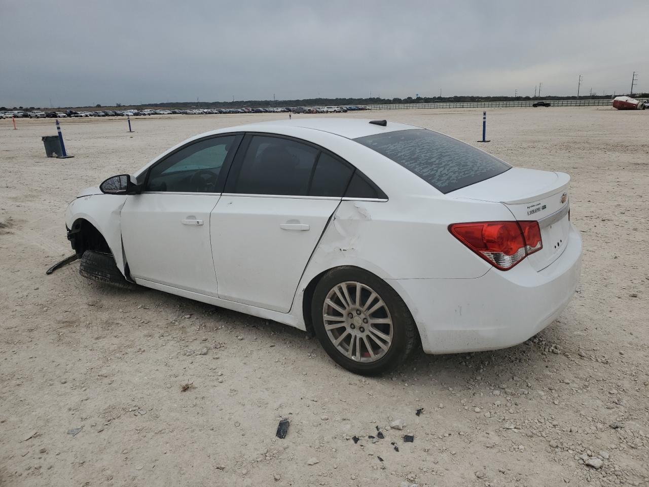 2014 Chevrolet Cruze - Image 2