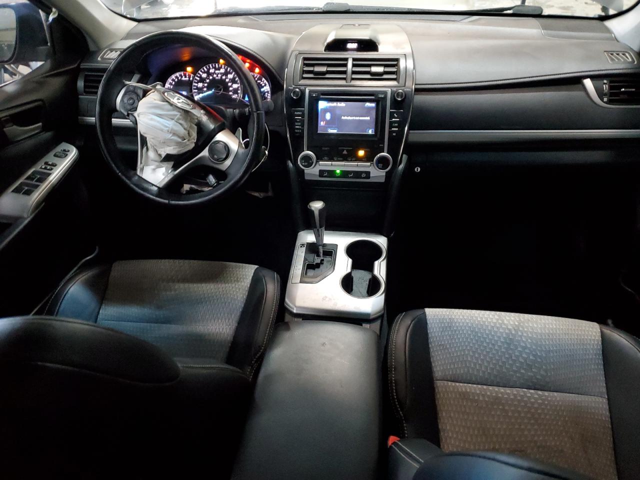 2013 Toyota Camry - Image 8