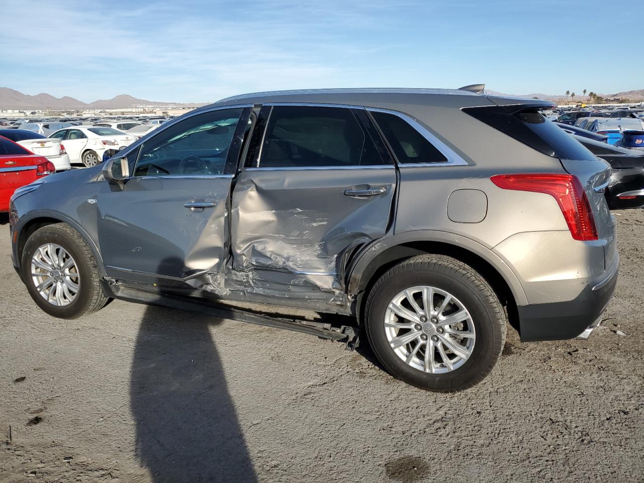 2018 Cadillac XT5 - Image 2