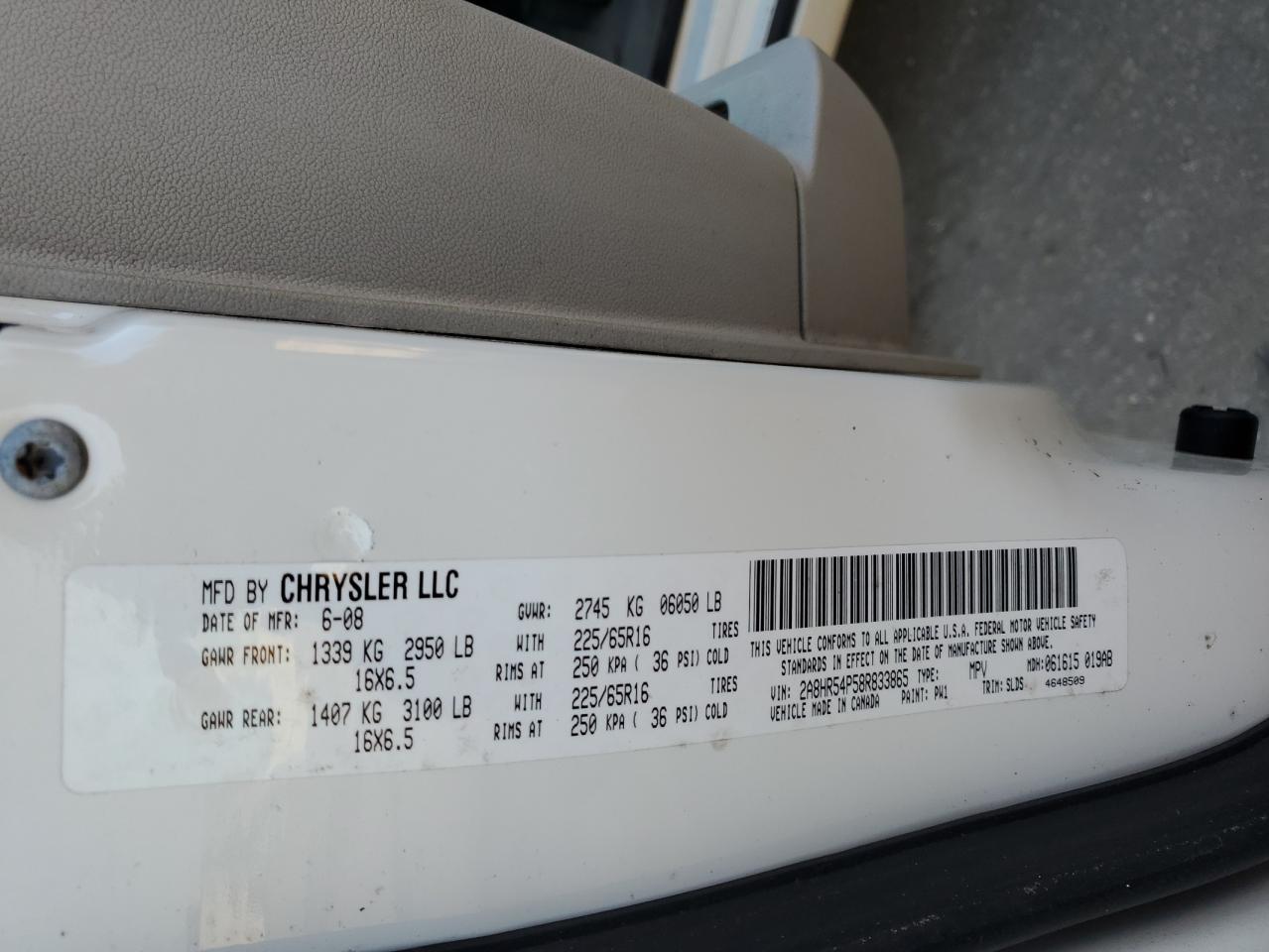 2008 Chrysler Town & Country - Image 13