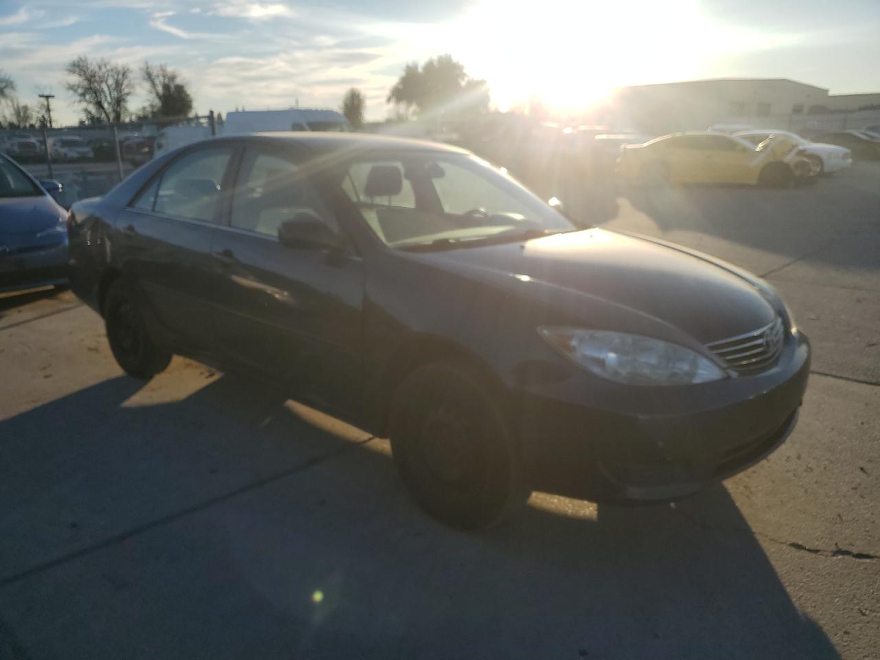 2005 Toyota Camry - Image 4