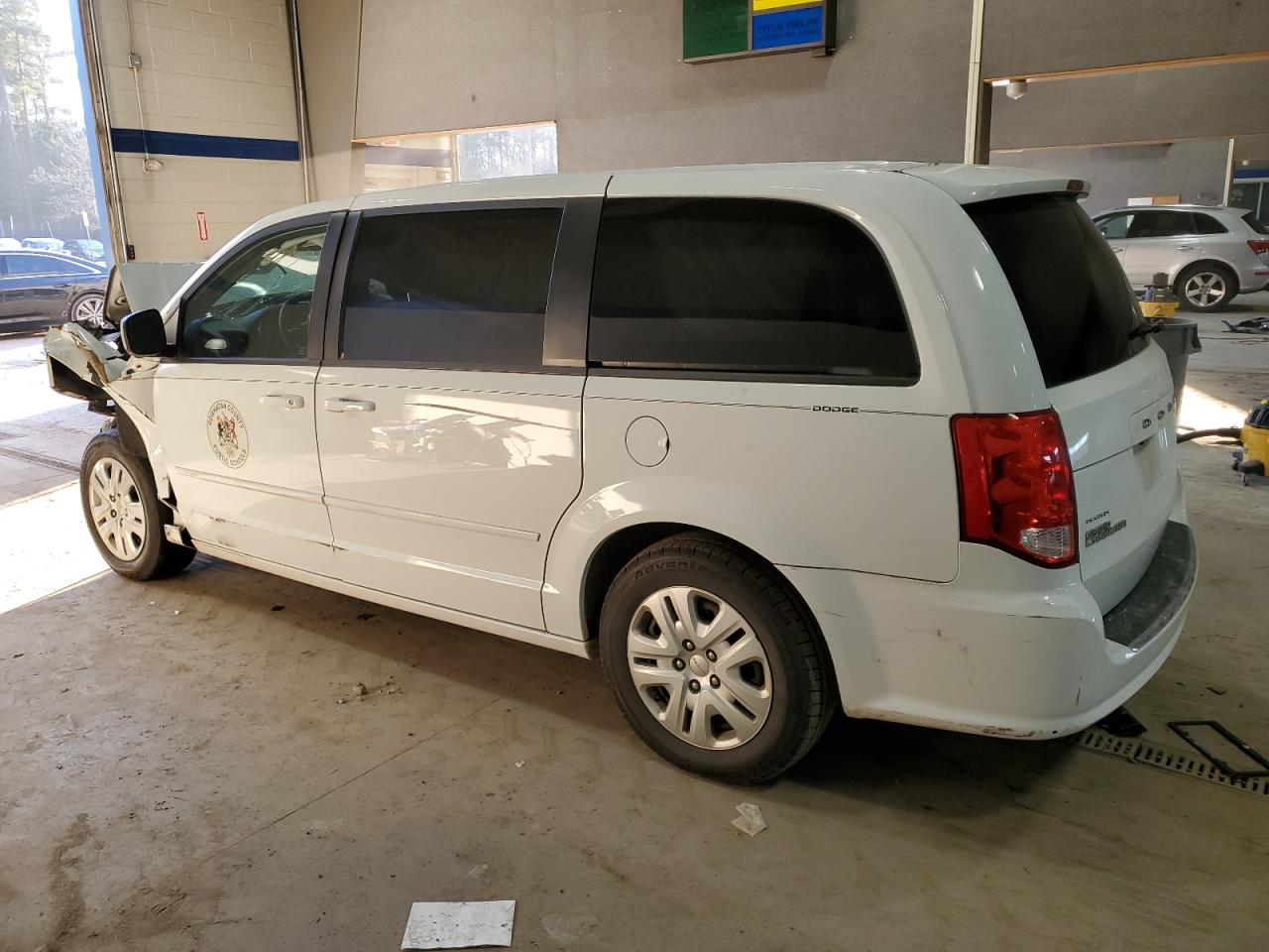 2016 Dodge Caravan - Image 2