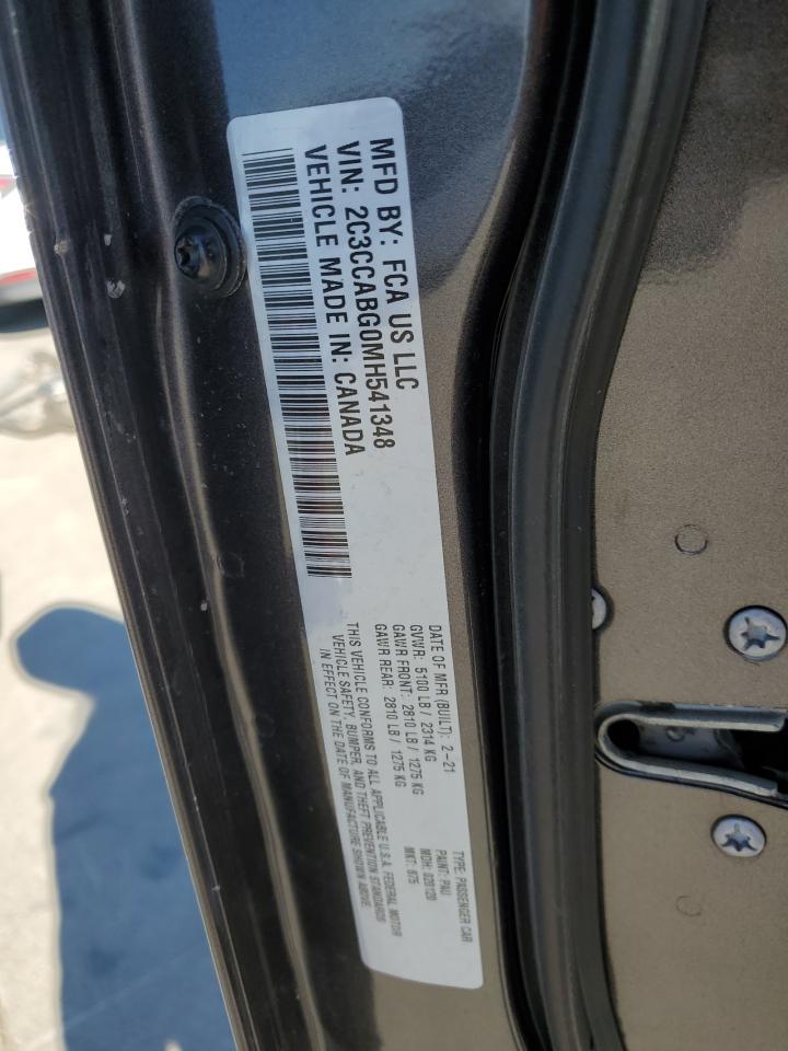 2021 Chrysler 300 - Image 13