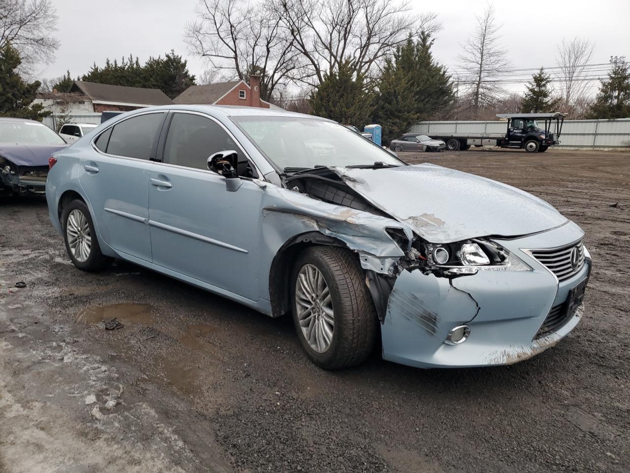 2013 Lexus ES - Image 4