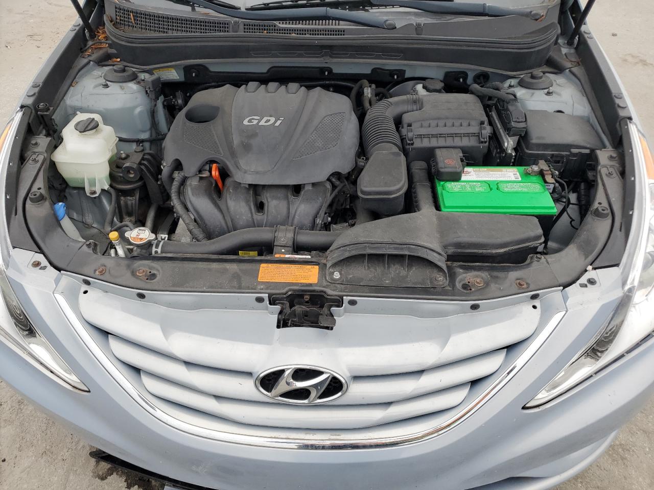 2013 Hyundai Sonata - Image 11
