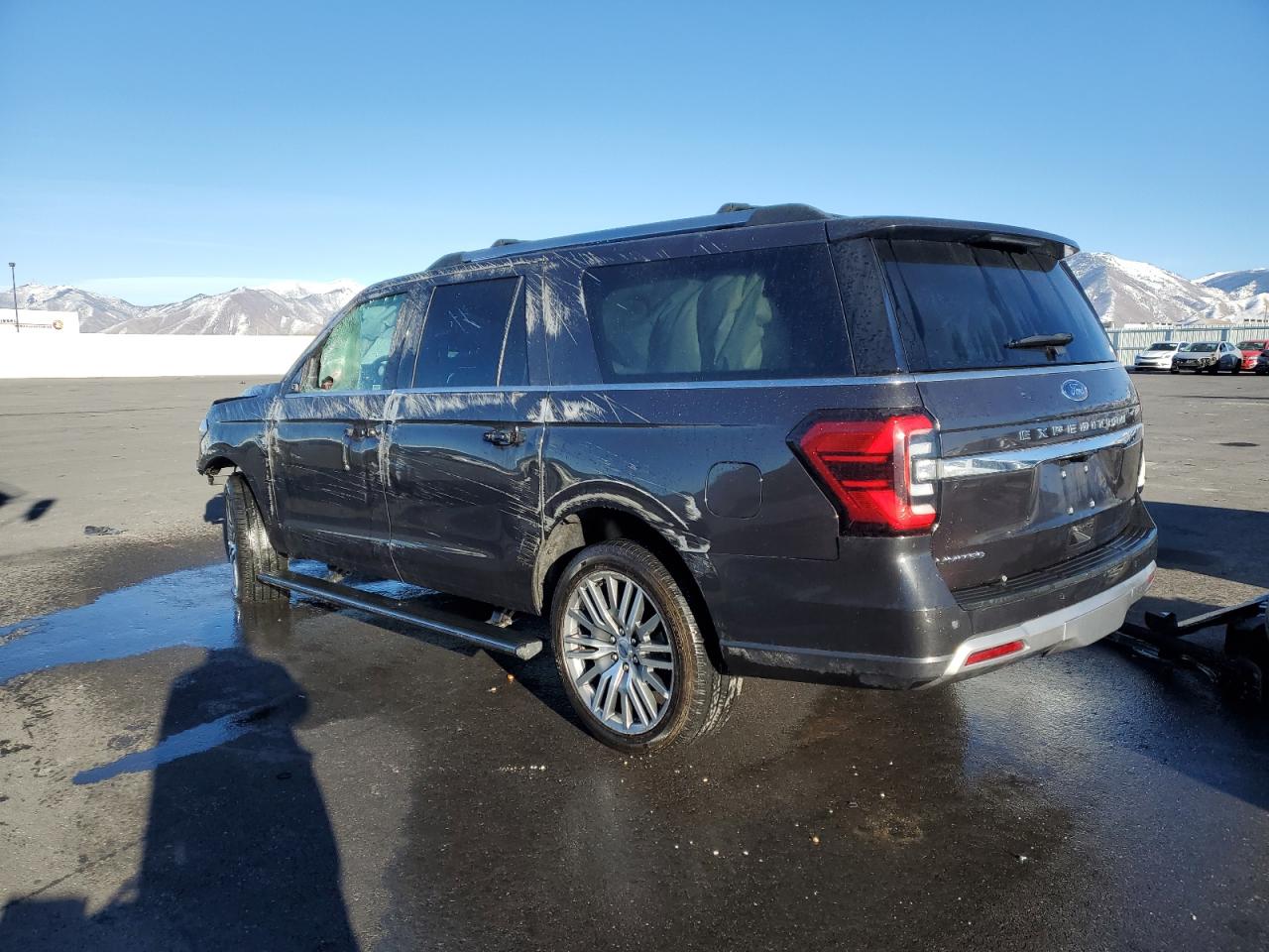 2023 Ford Expedition - Image 2