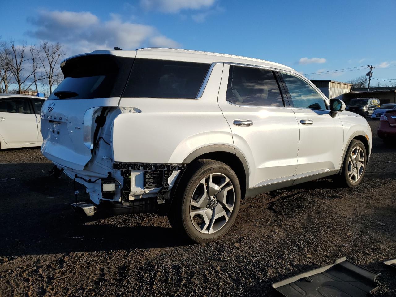 2023 Hyundai Palisade - Image 3