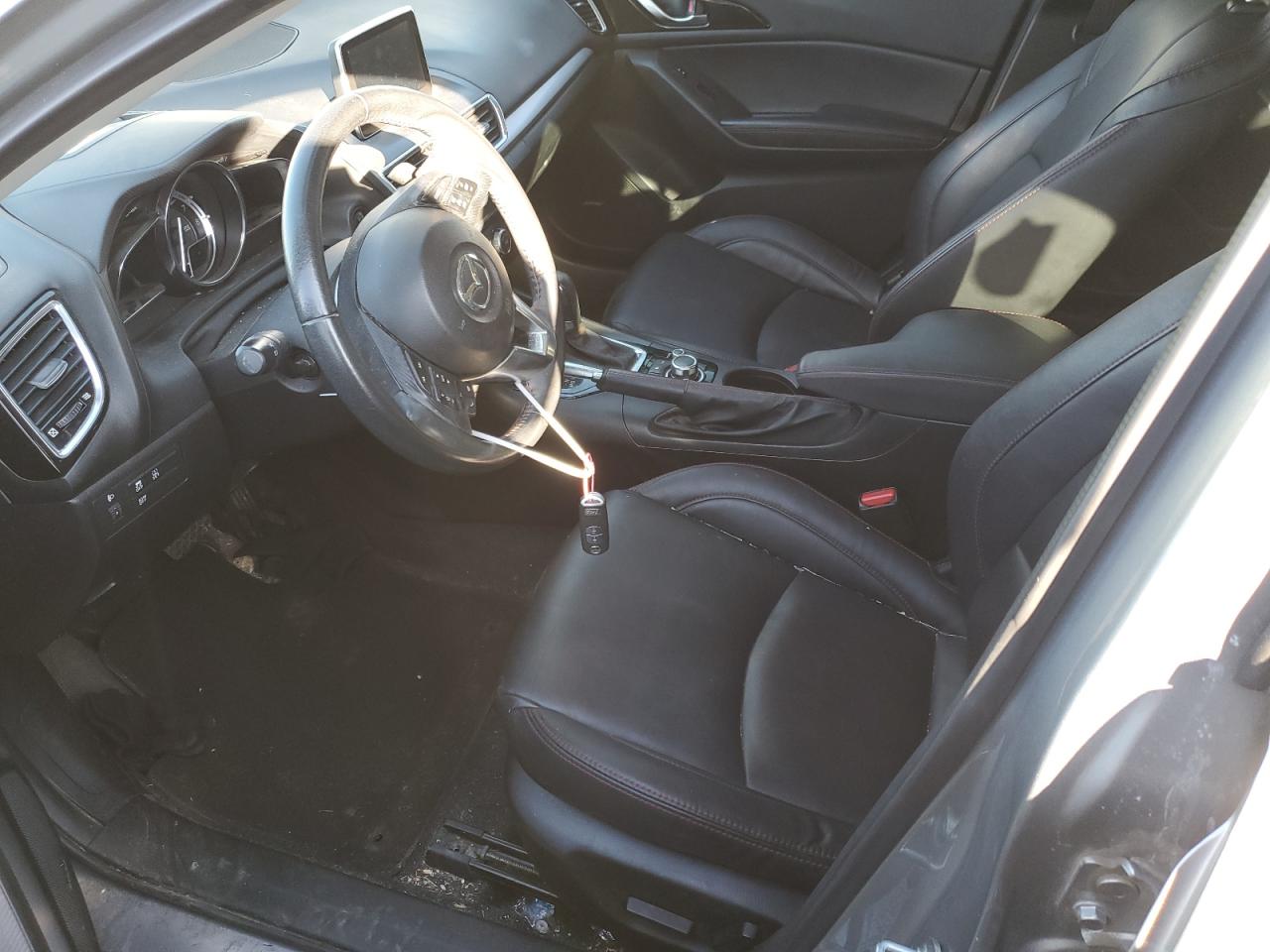 2014 Mazda 3 - Image 7