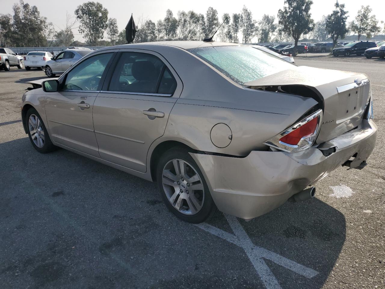 2008 Ford Fusion - Image 2