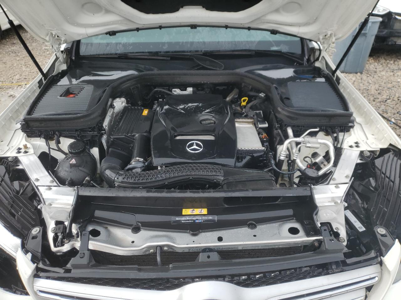 2018 Mercedes-Benz GLC - Image 11