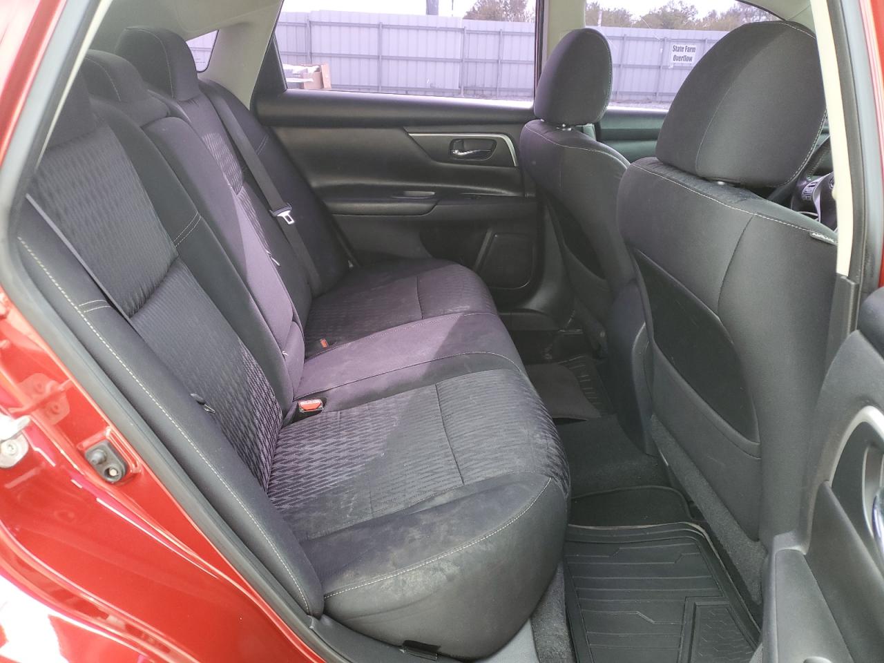2017 Nissan Altima - Image 10