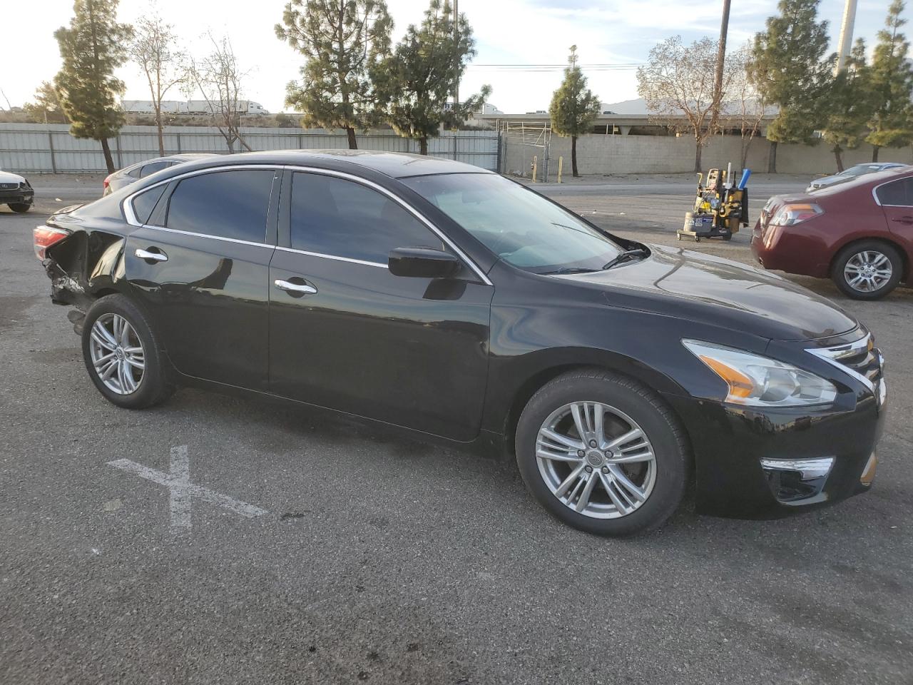 2015 Nissan Altima - Image 4