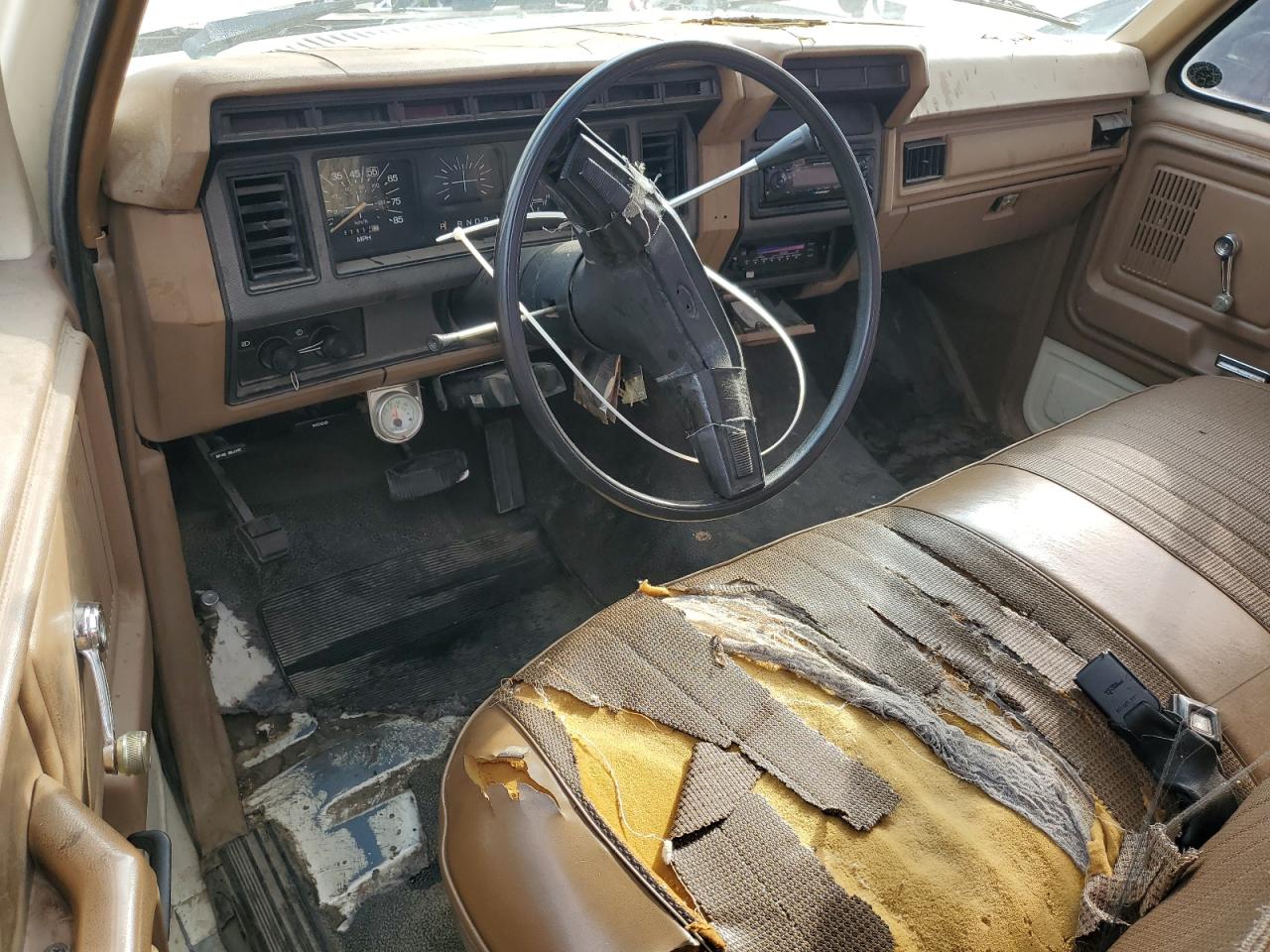 1986 Ford F250 - Image 8