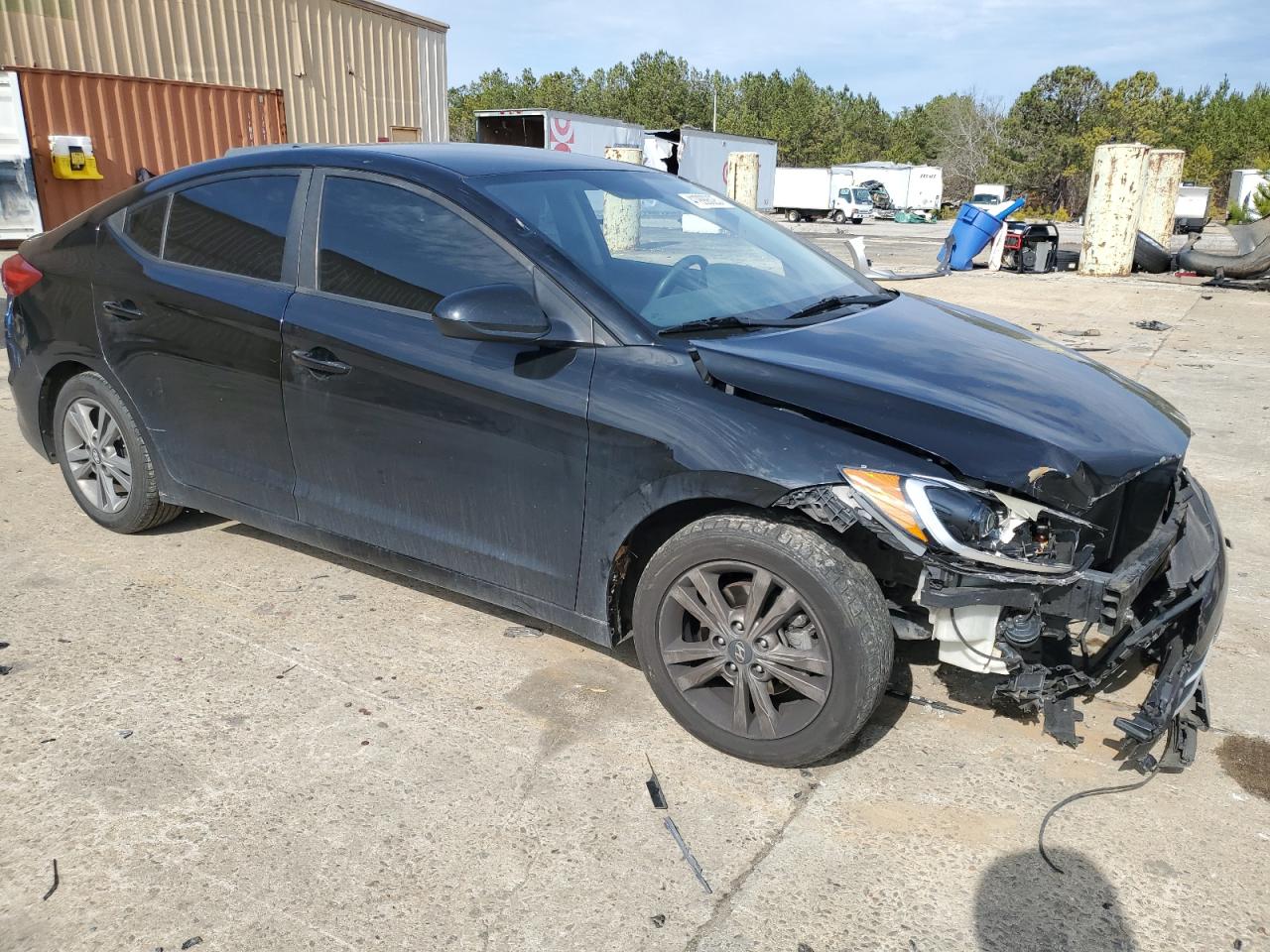 2017 Hyundai Elantra - Image 4
