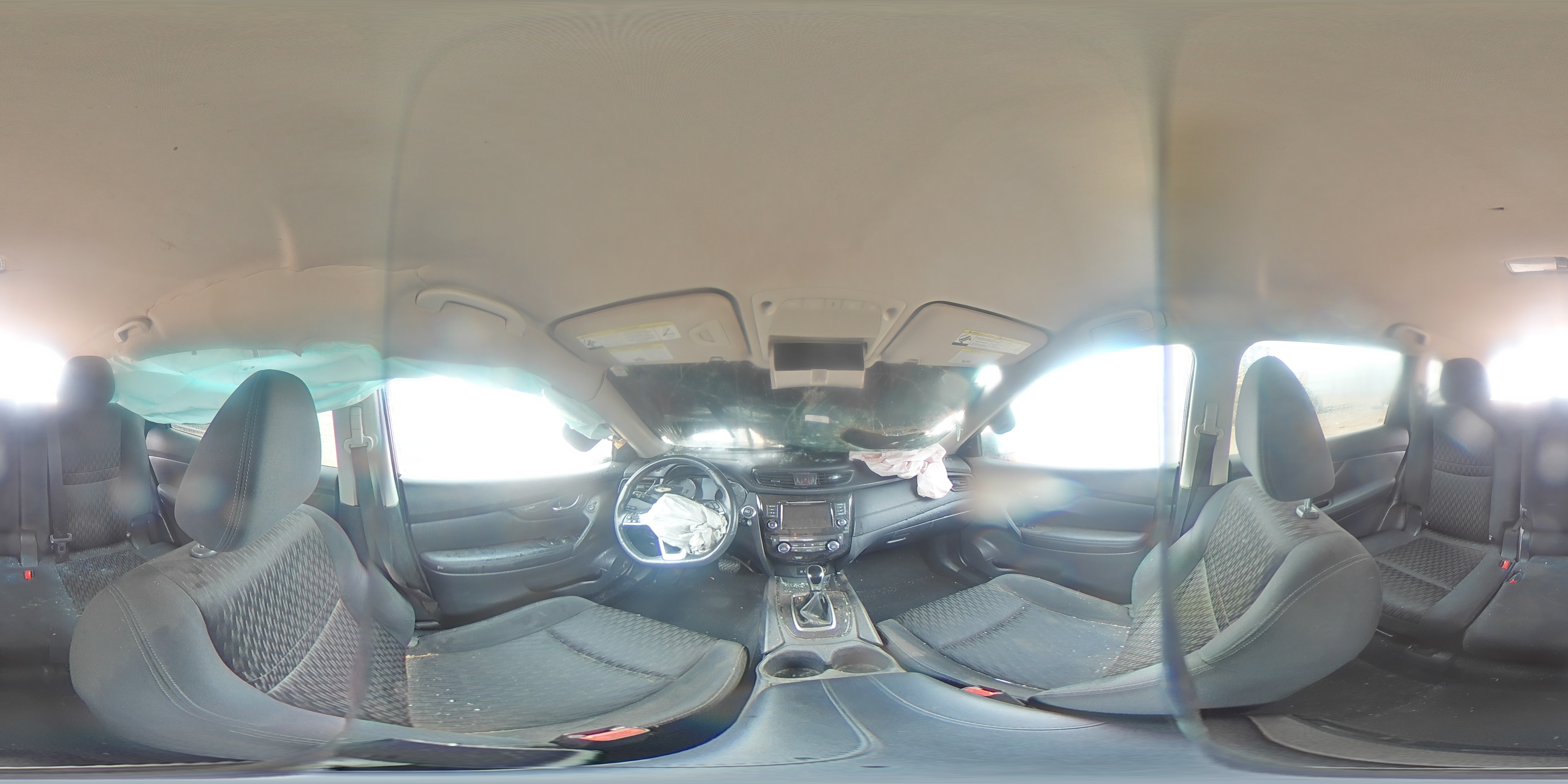 2018 Nissan Rogue - Image 13