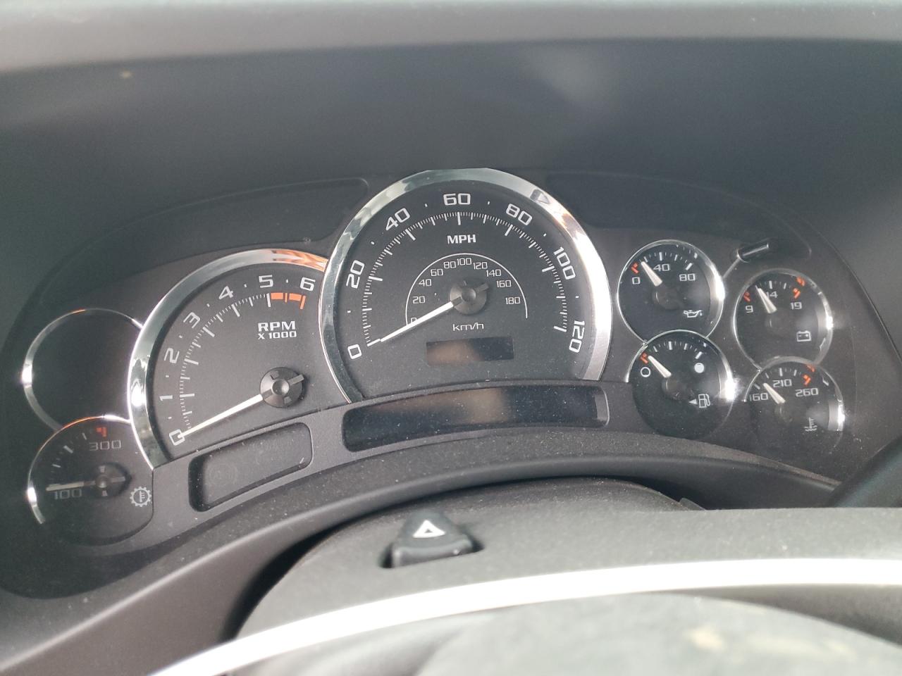 2005 Cadillac Escalade - Image 9