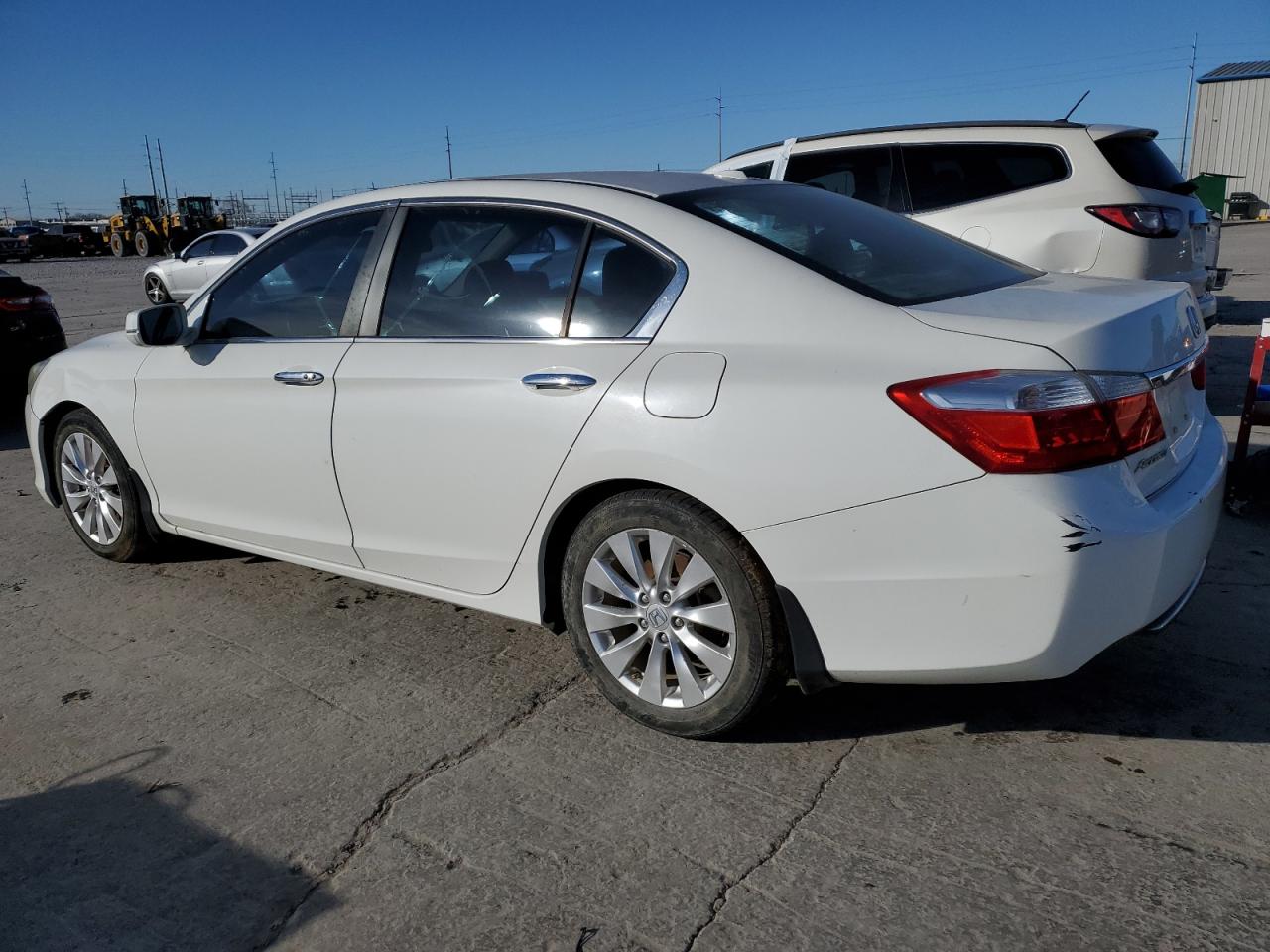 VIN 1HGCR2F81DA057224 2013 HONDA ACCORD no.2