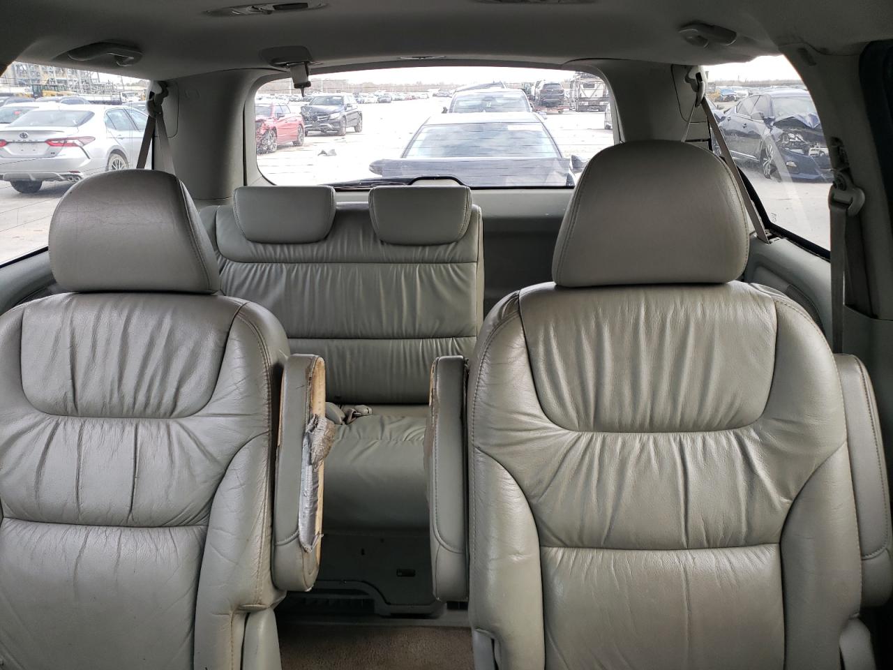 2007 Honda Odyssey - Image 10