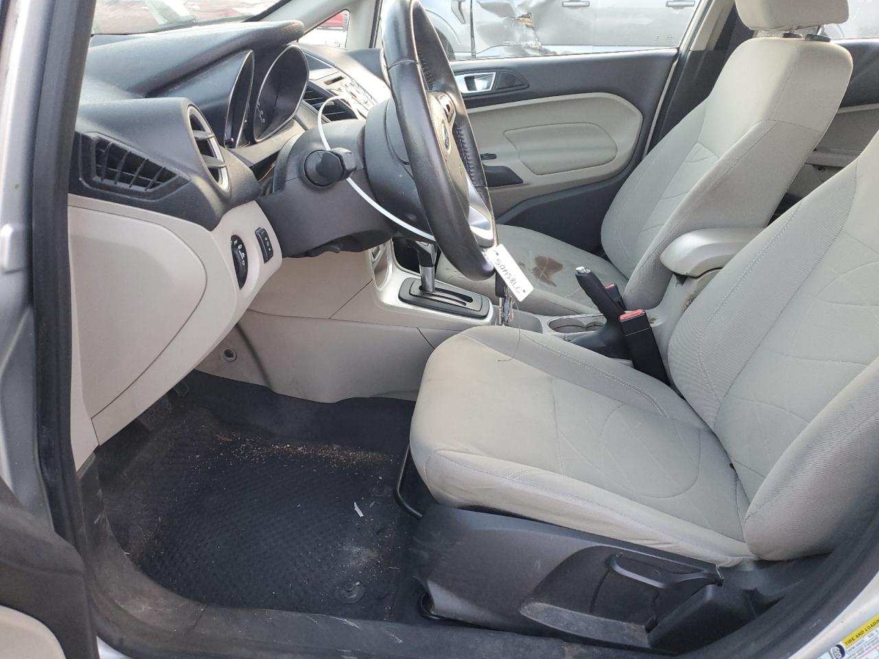 2015 Ford Fiesta - Image 7