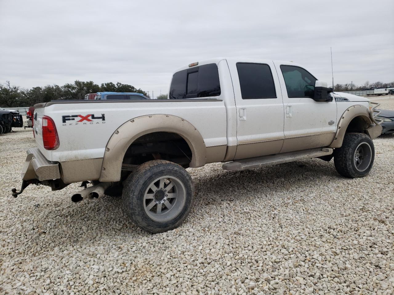 2011 Ford F250 - Image 3