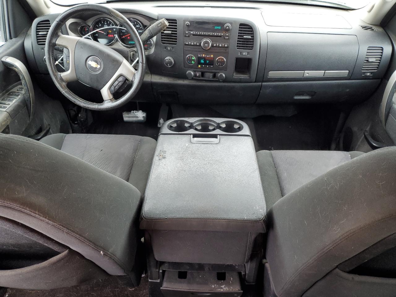 2013 Chevrolet Silverado - Image 8