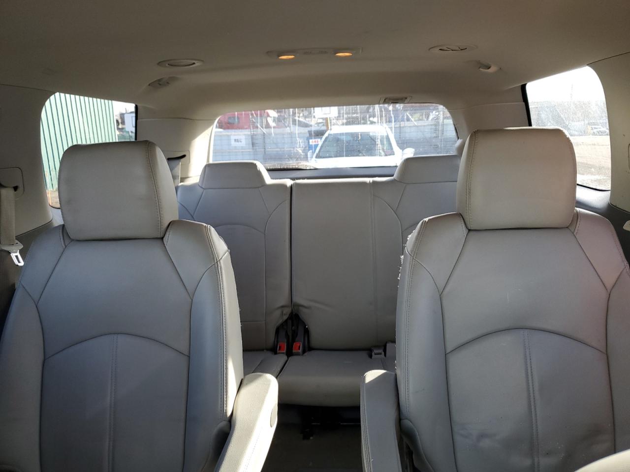 2017 GMC Acadia - Image 10