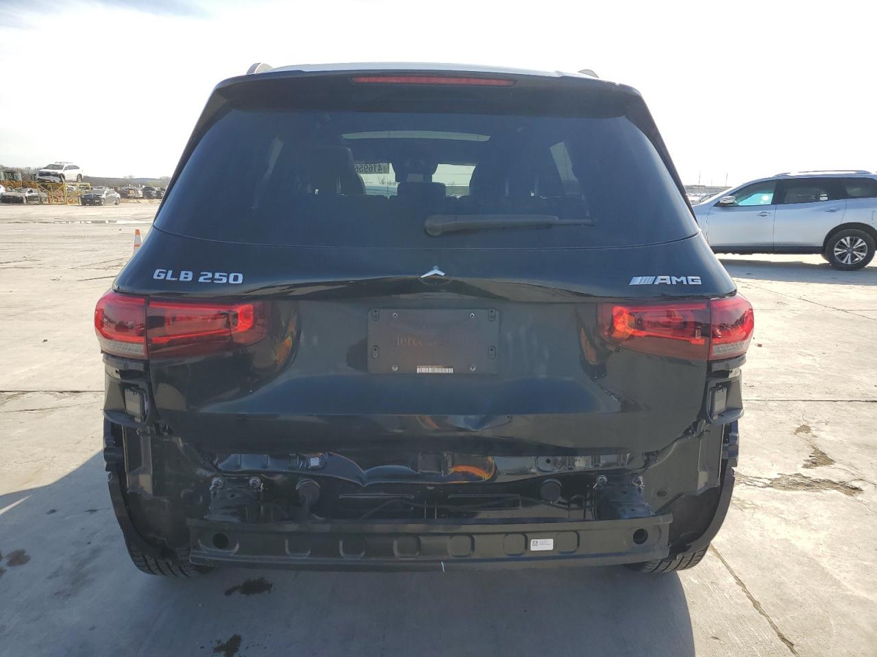 2020 Mercedes-Benz GLB - Image 6