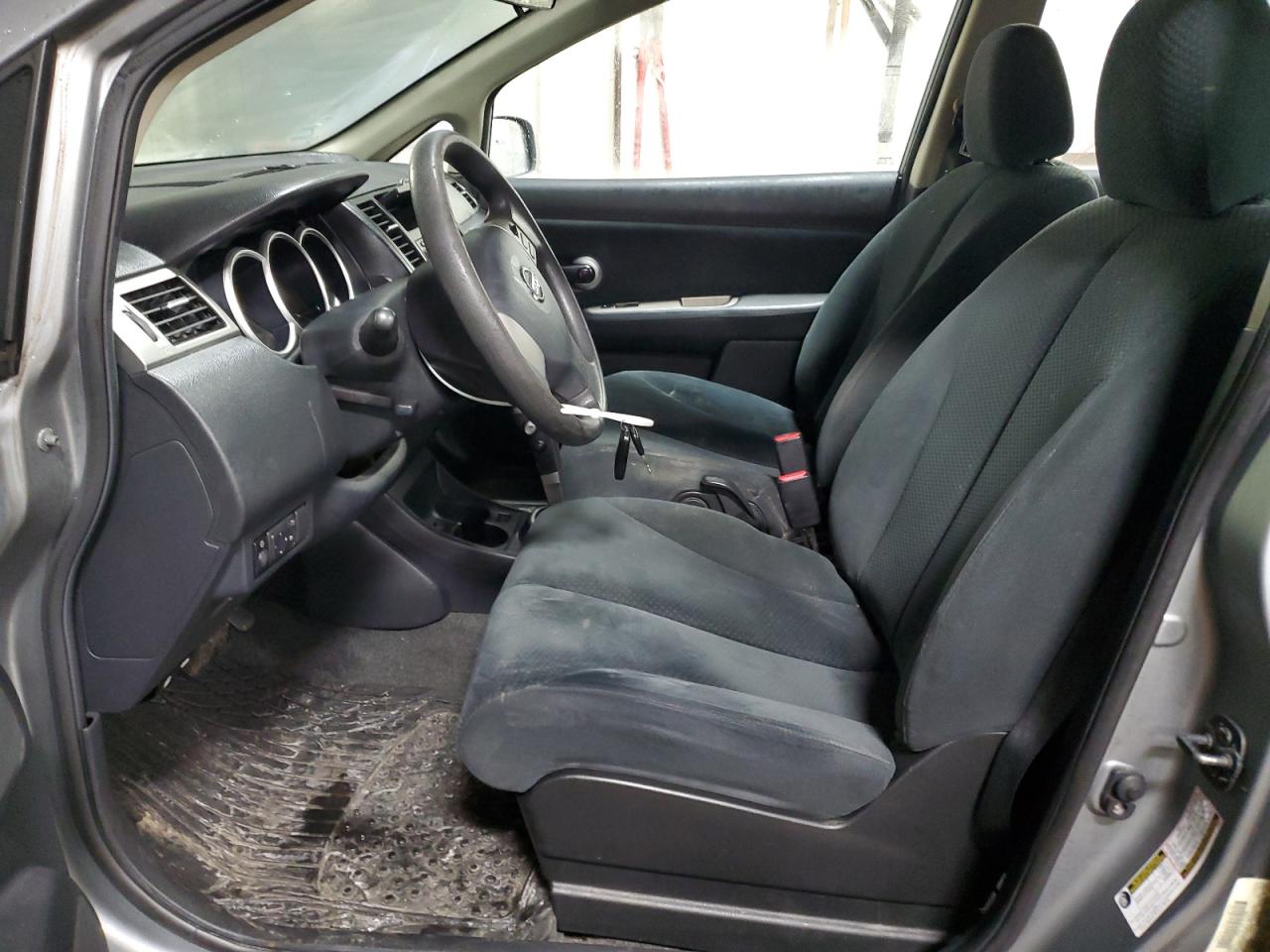 2010 Nissan Versa - Image 7