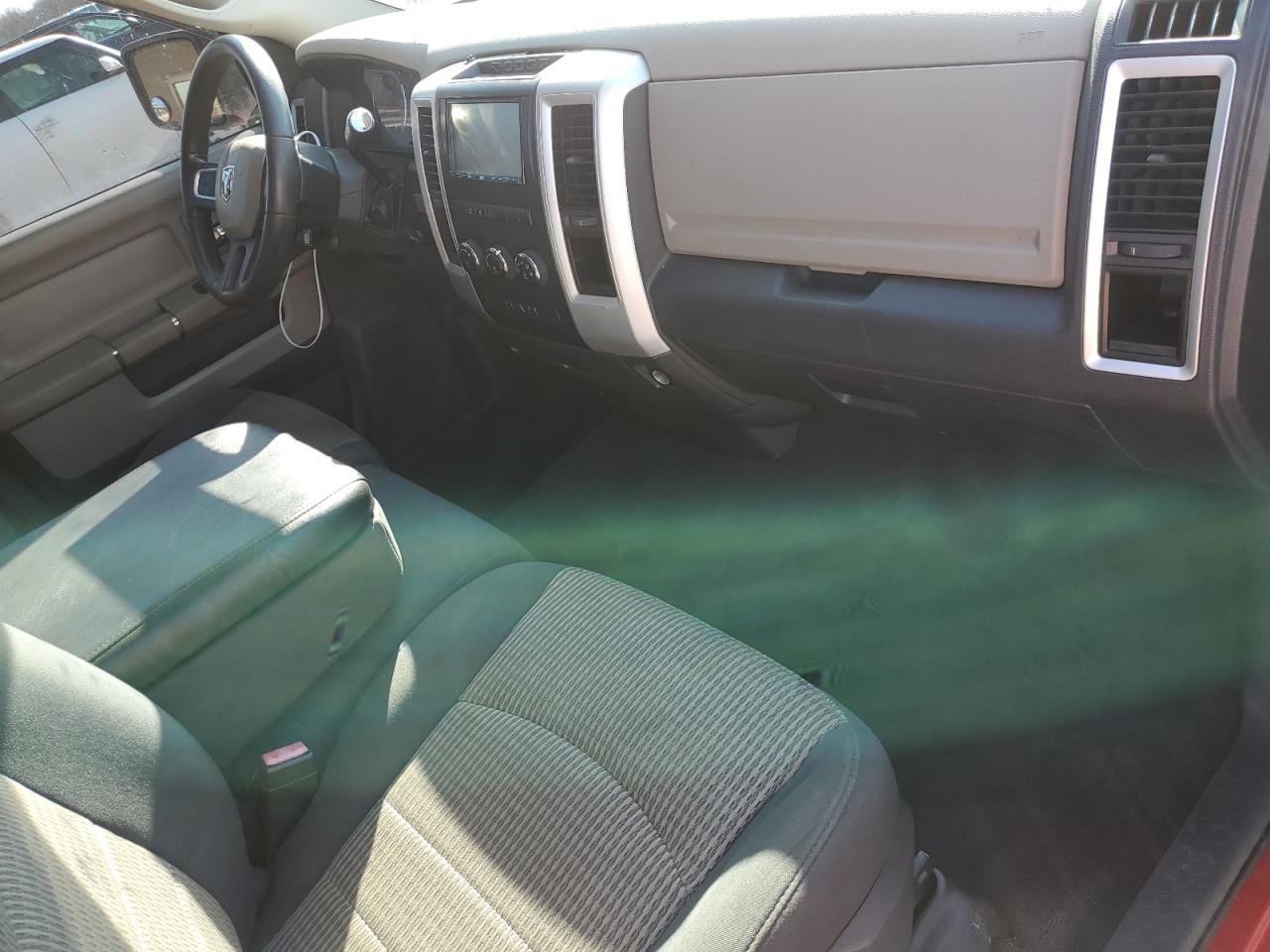 2011 Dodge RAM - Image 8