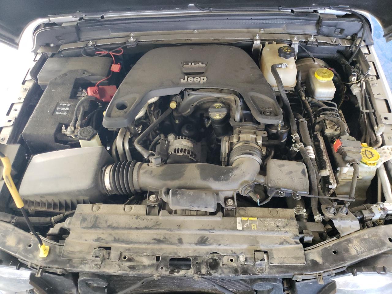2019 Jeep Wrangler - Image 12
