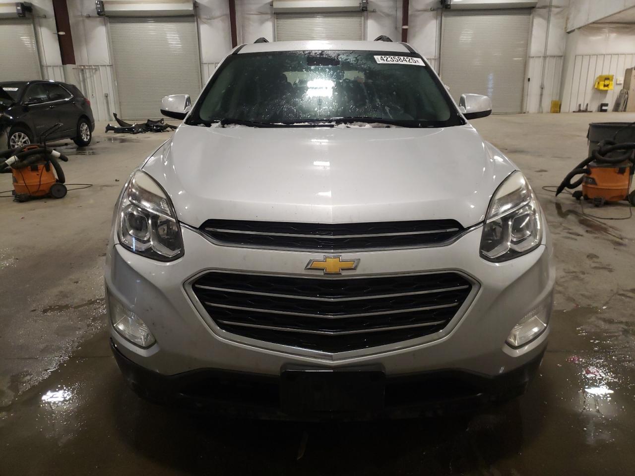 2017 Chevrolet Equinox - Image 5