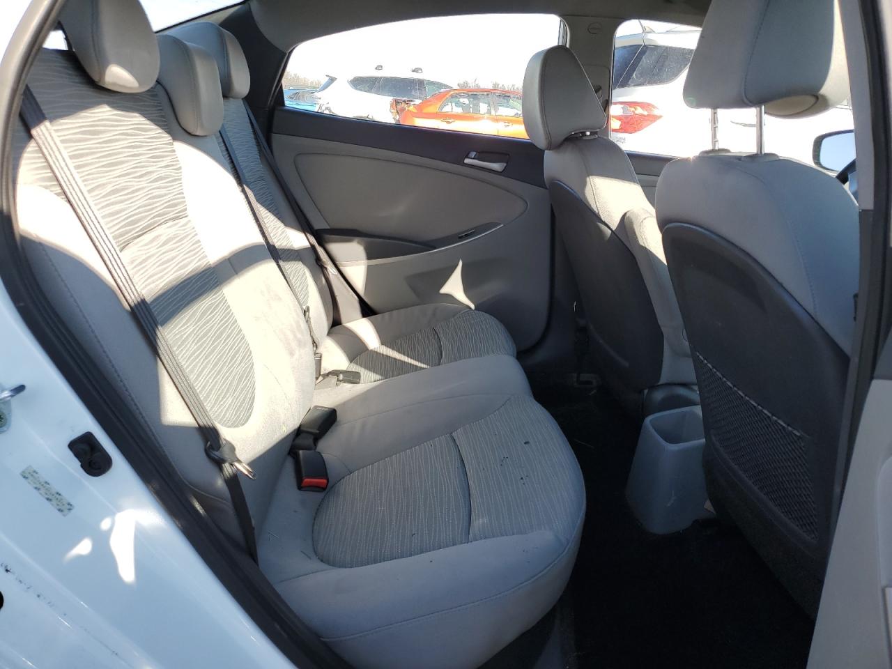 2015 Hyundai Accent - Image 10