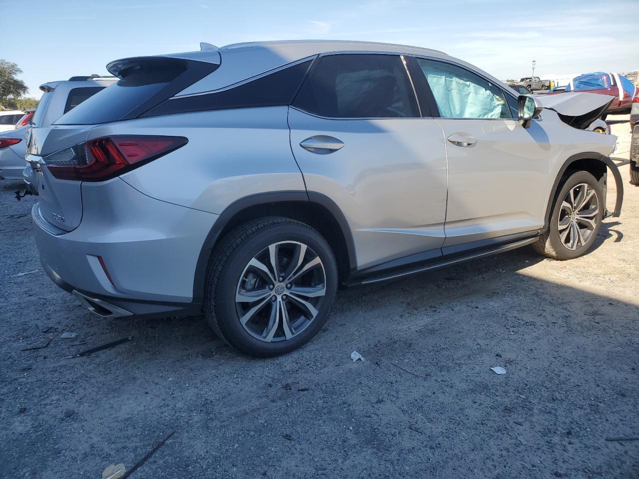 2017 Lexus RX - Image 3