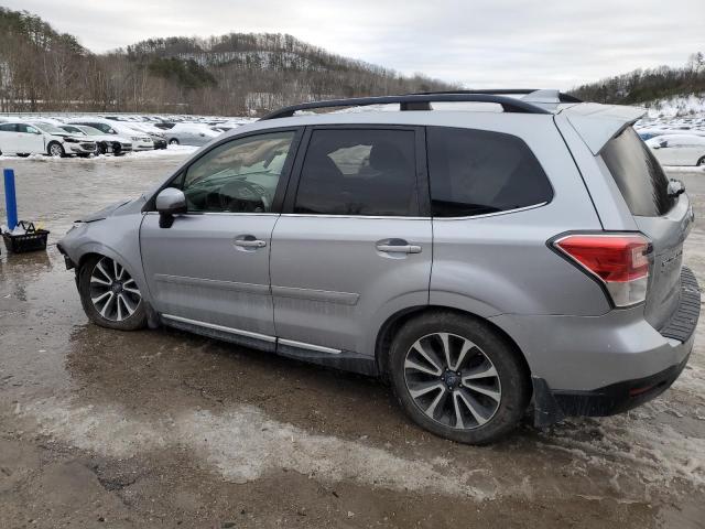  SUBARU FORESTER 2017 Серебристый