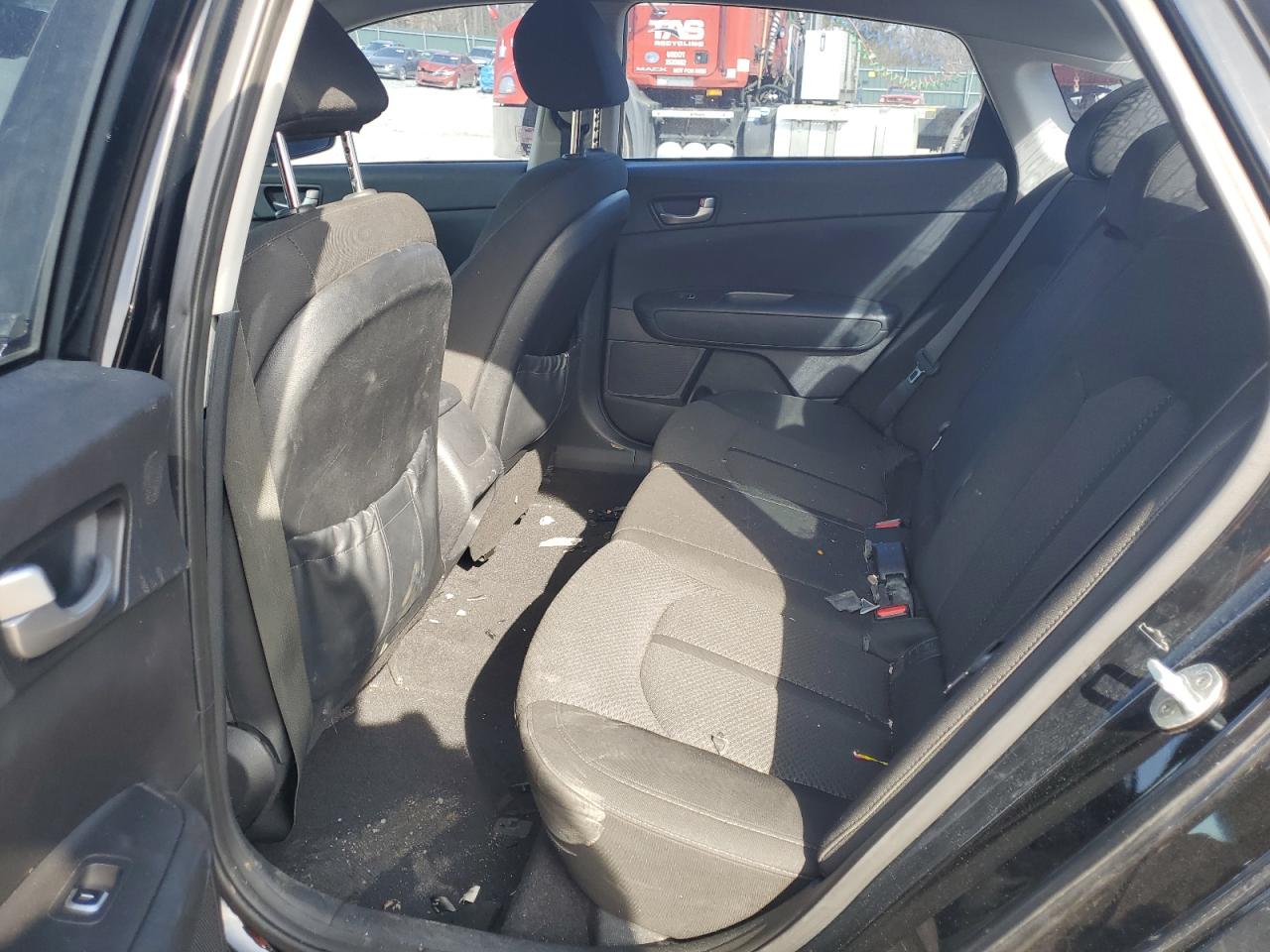 2016 Kia Optima - Image 10
