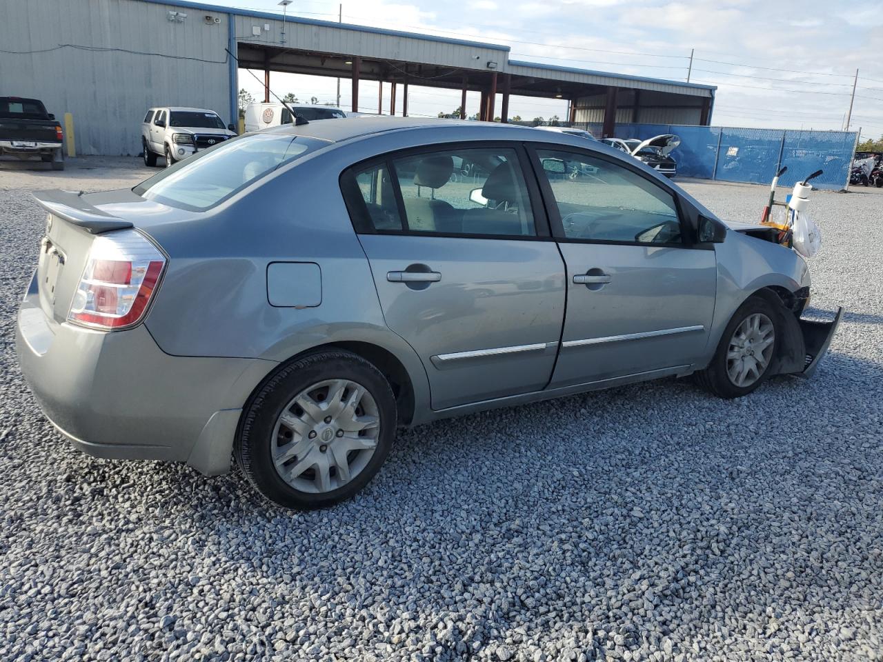 2012 Nissan Sentra - Image 3