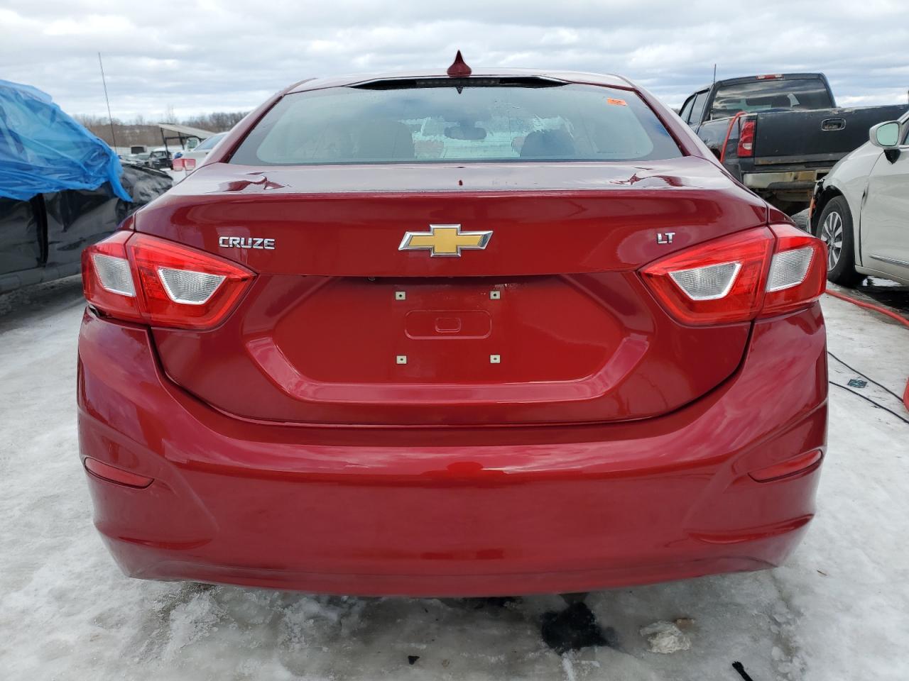 2017 Chevrolet Cruze - Image 6