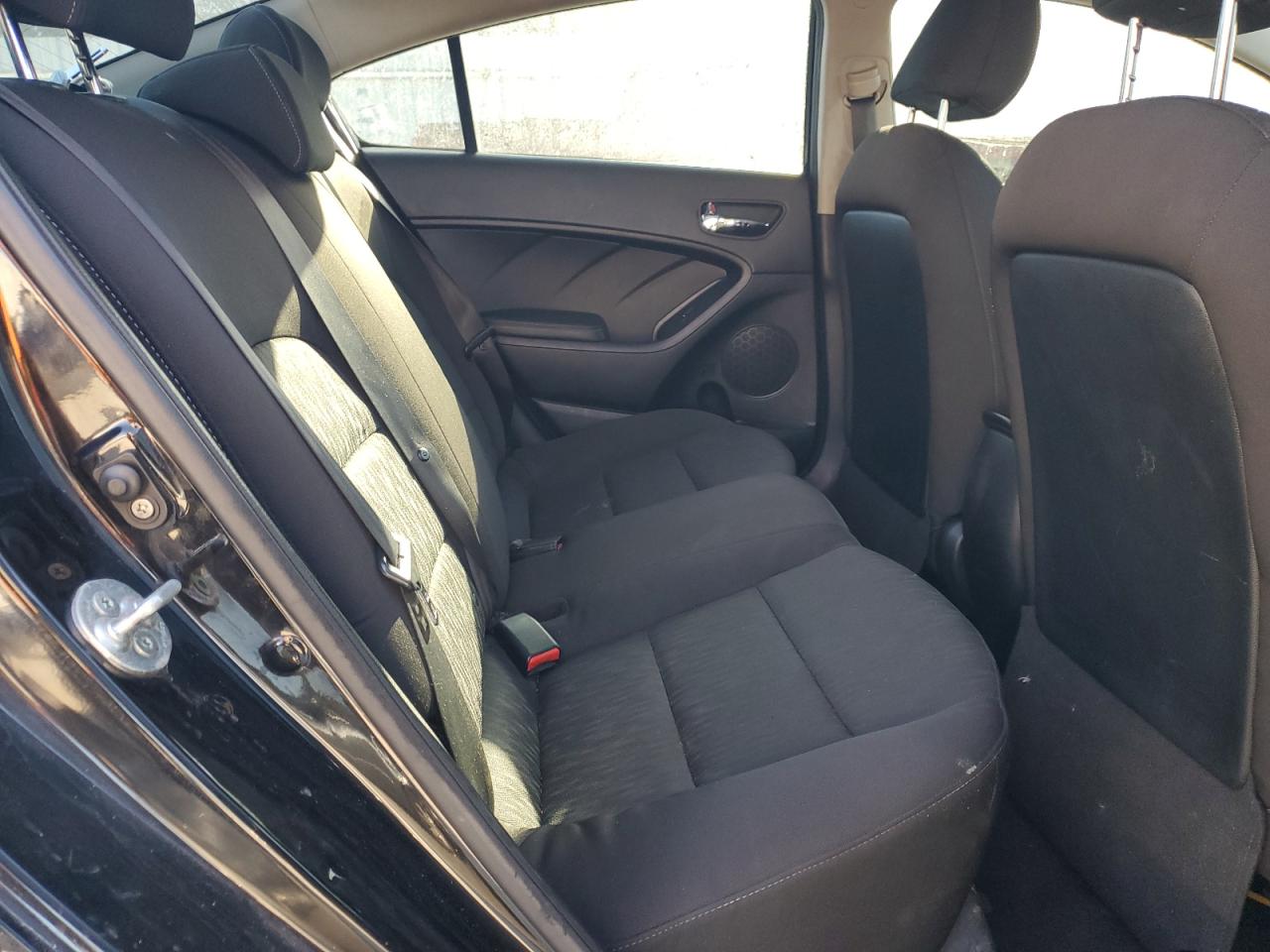 2014 Kia Forte - Image 11